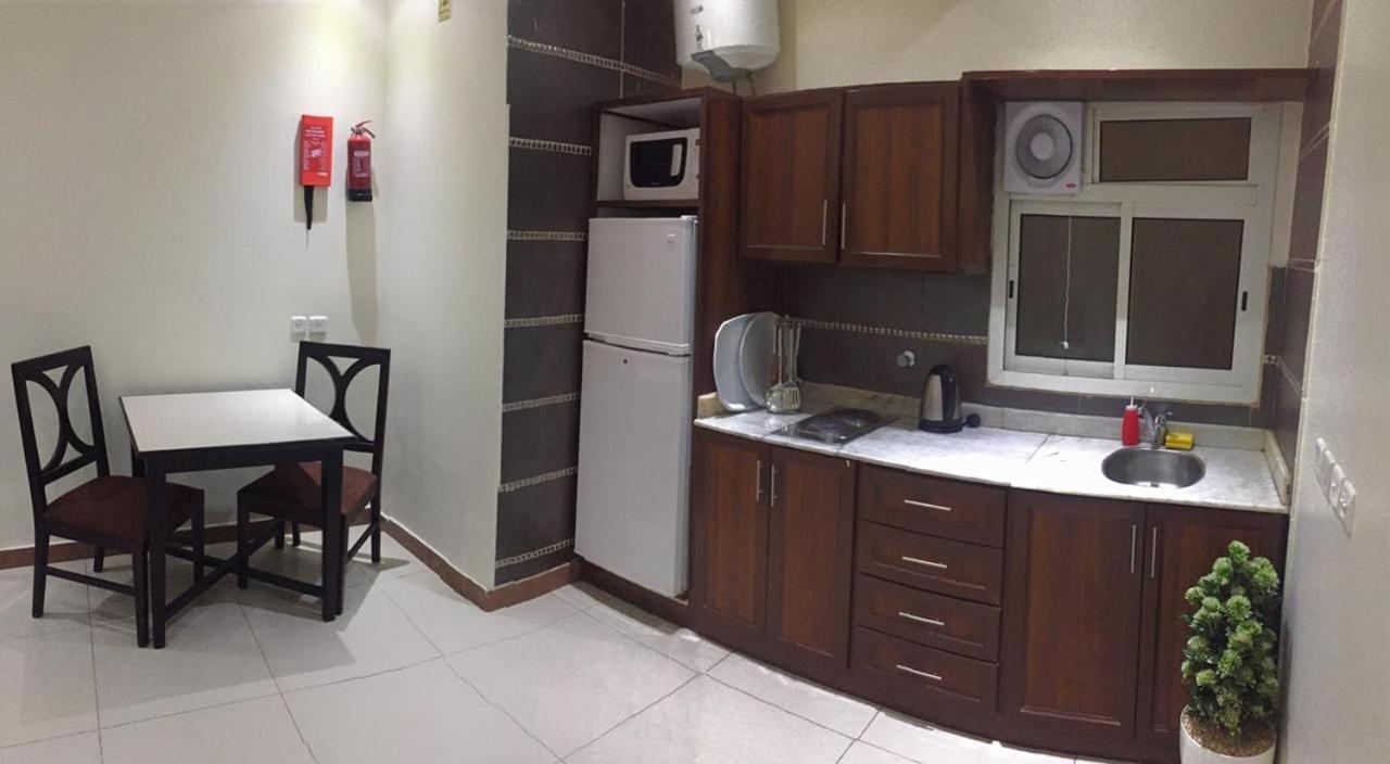 Merfal Hotel Apartments Al Taawan Рияд Екстериор снимка