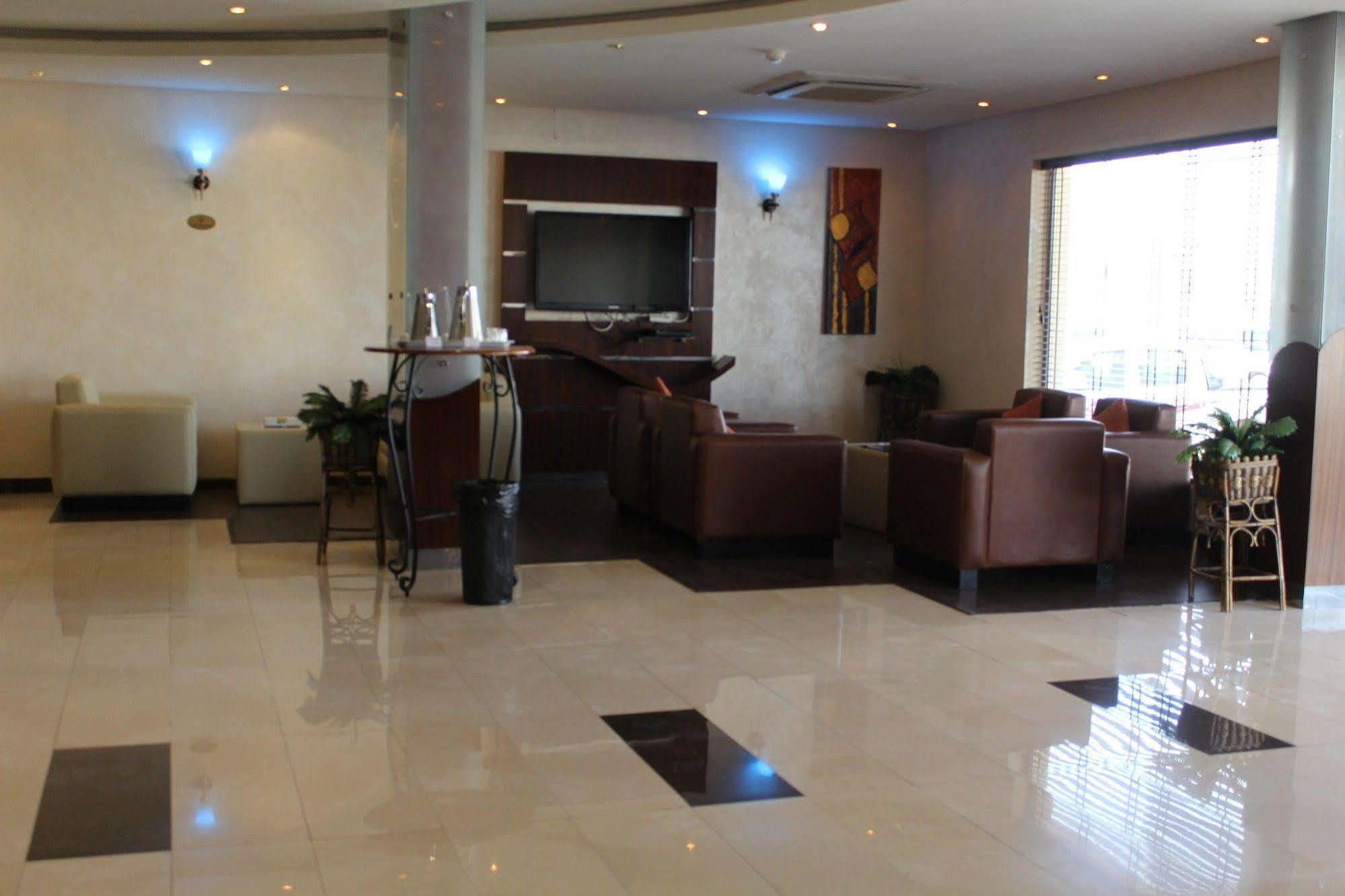 Merfal Hotel Apartments Al Taawan Рияд Екстериор снимка